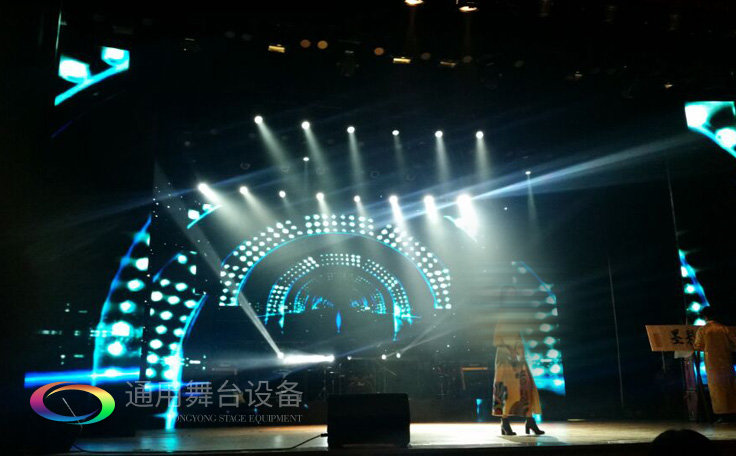 舞美视觉、舞台灯光、必威体育怎么下载到手机
——全景式舞台戏剧沉浸体验