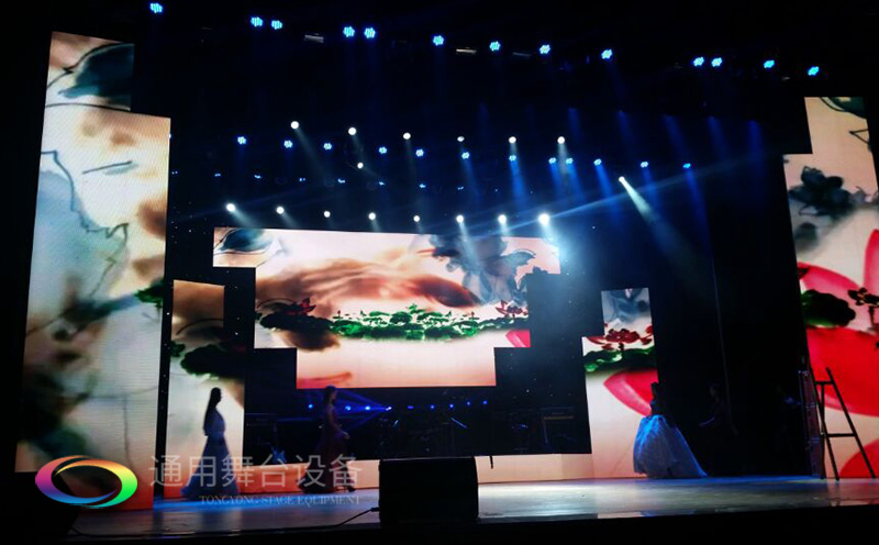 TYWT项目——深圳佳兆业金沙湾雪域广场必威体育怎么下载到手机
设备及舞台阻燃幕布项目