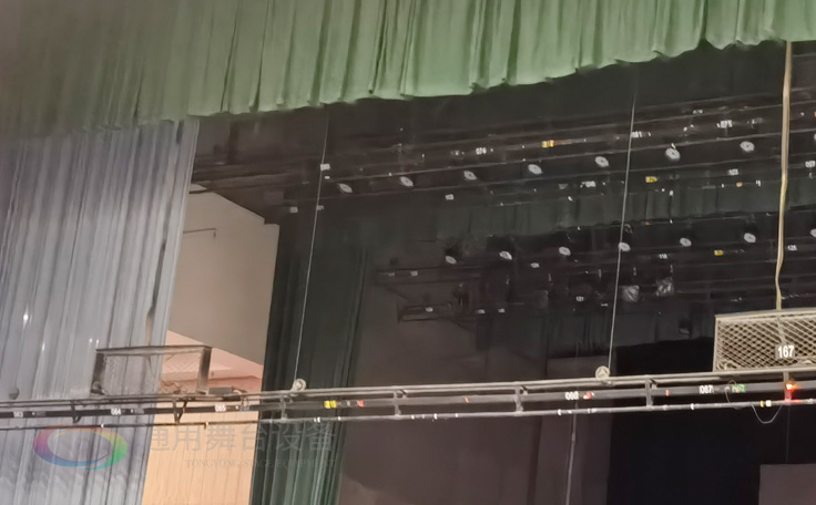 剧场必威体育怎么下载到手机
、舞台阻燃幕布专业咨询可行性研究阶段工作内容