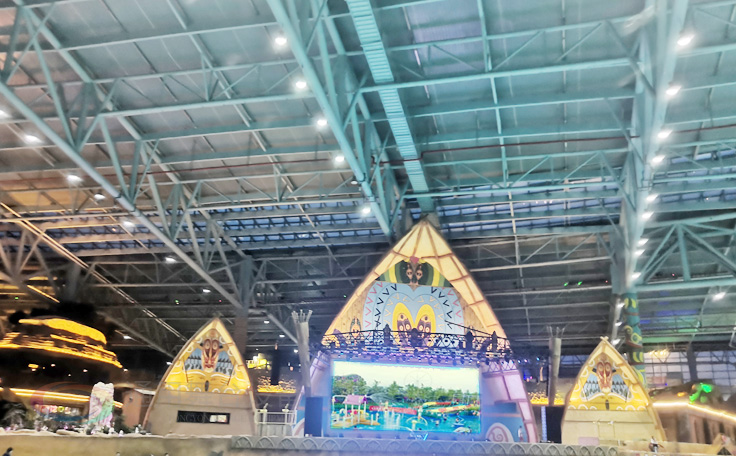 通用舞台广州某水世界项目，涉及舞台灯光、音响及吊杆系统全面竣工，打造沉浸式演艺新标杆