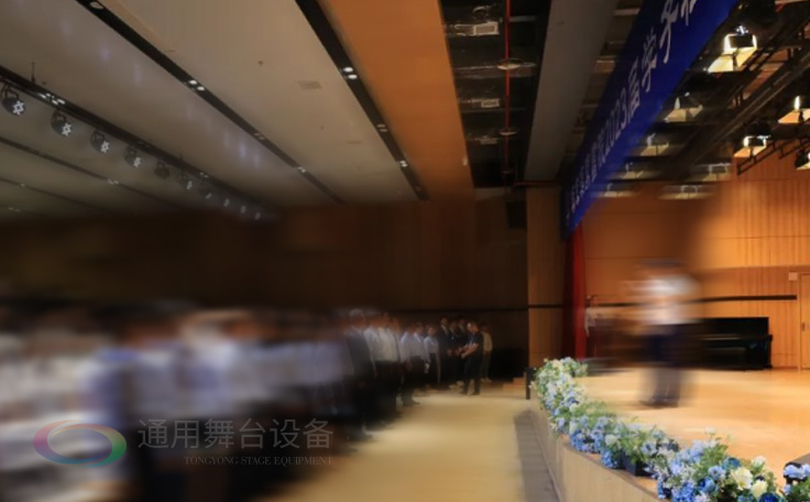 助力汉开书院文化活动高效呈现，彰显企业教育场景服务实力！南京汉开书院舞台阻燃幕布、大幕对开项目