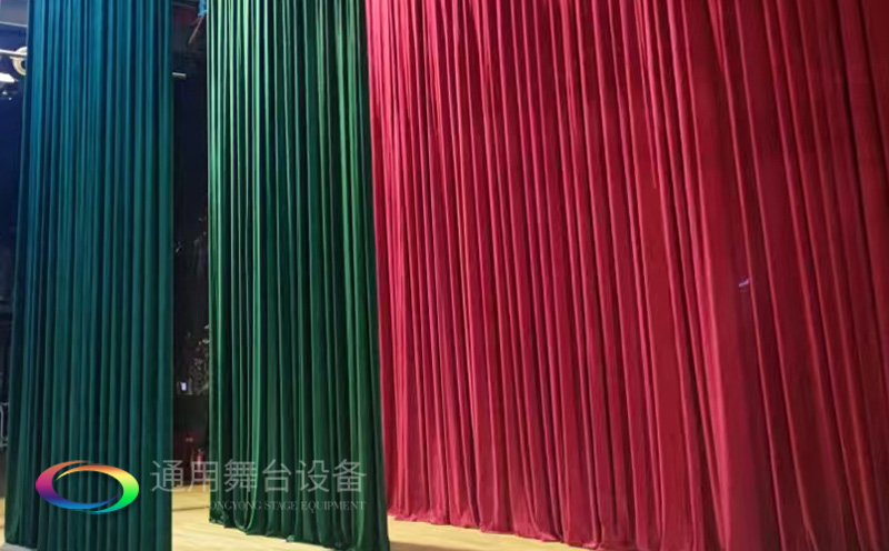 助力教育领域舞台建设，推动校园文化发展！星海中学报告厅舞台阻燃幕布建设项目